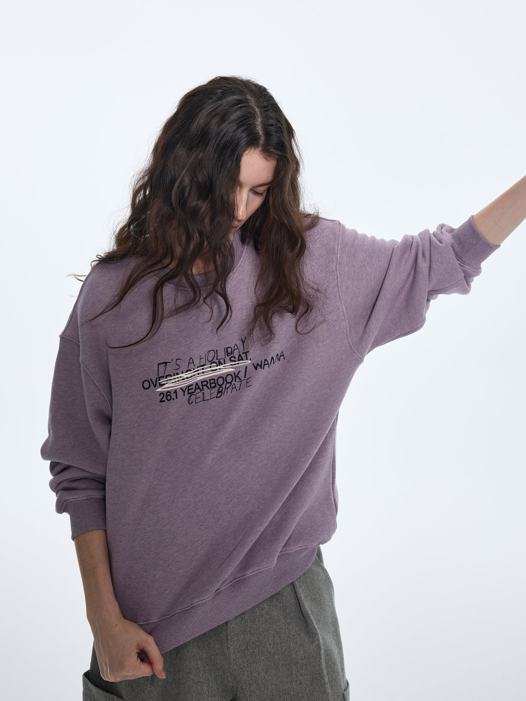 Pull ras du cou épais teint par pigmentation