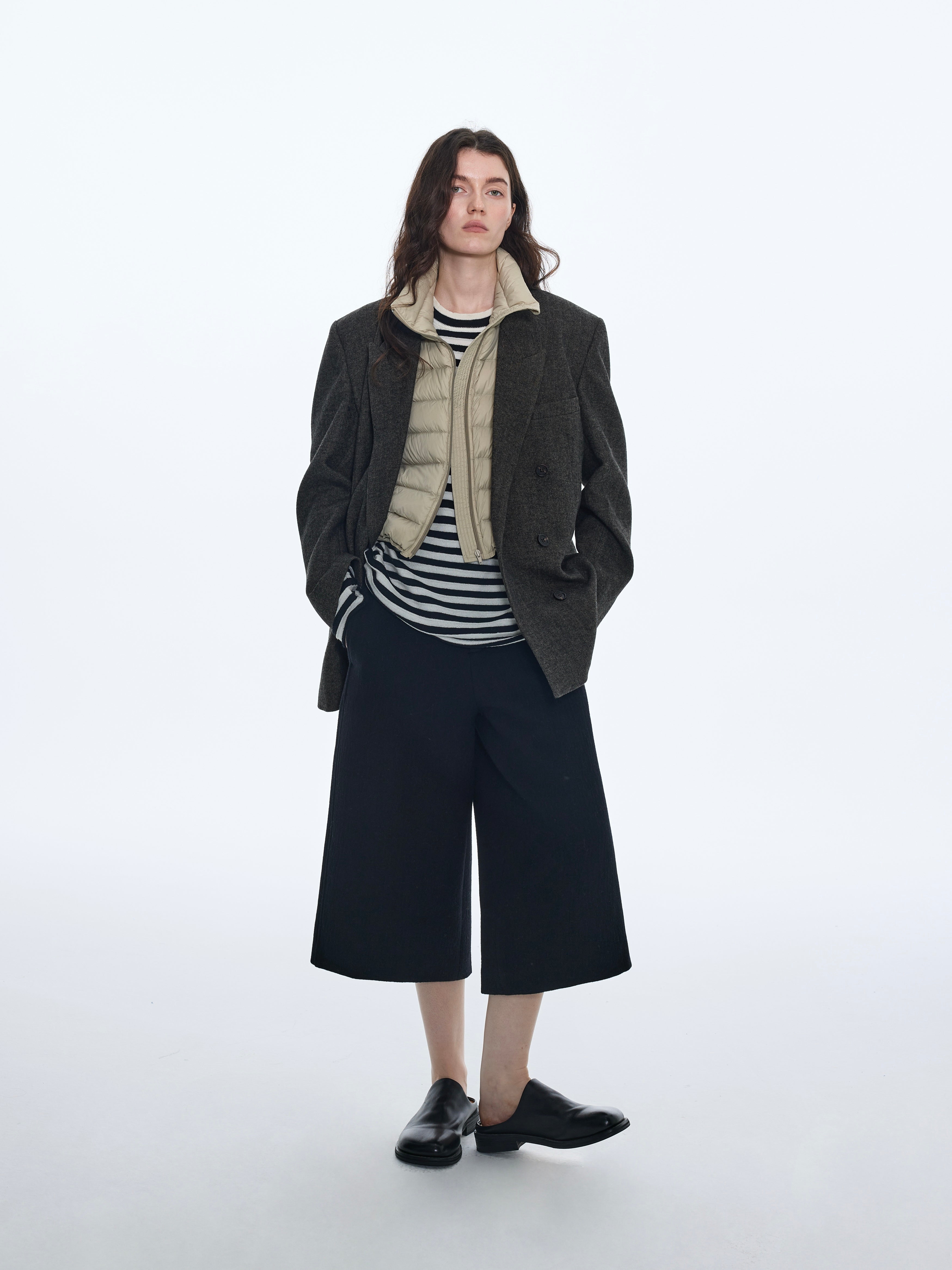 Pantalon court en laine texturée mélangée