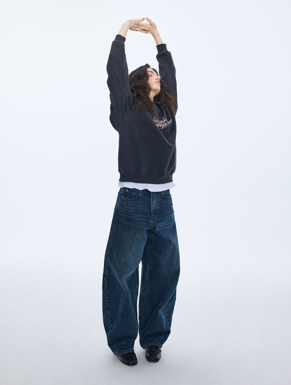 Curved‑Seam Bamboo‑Texture Jeans