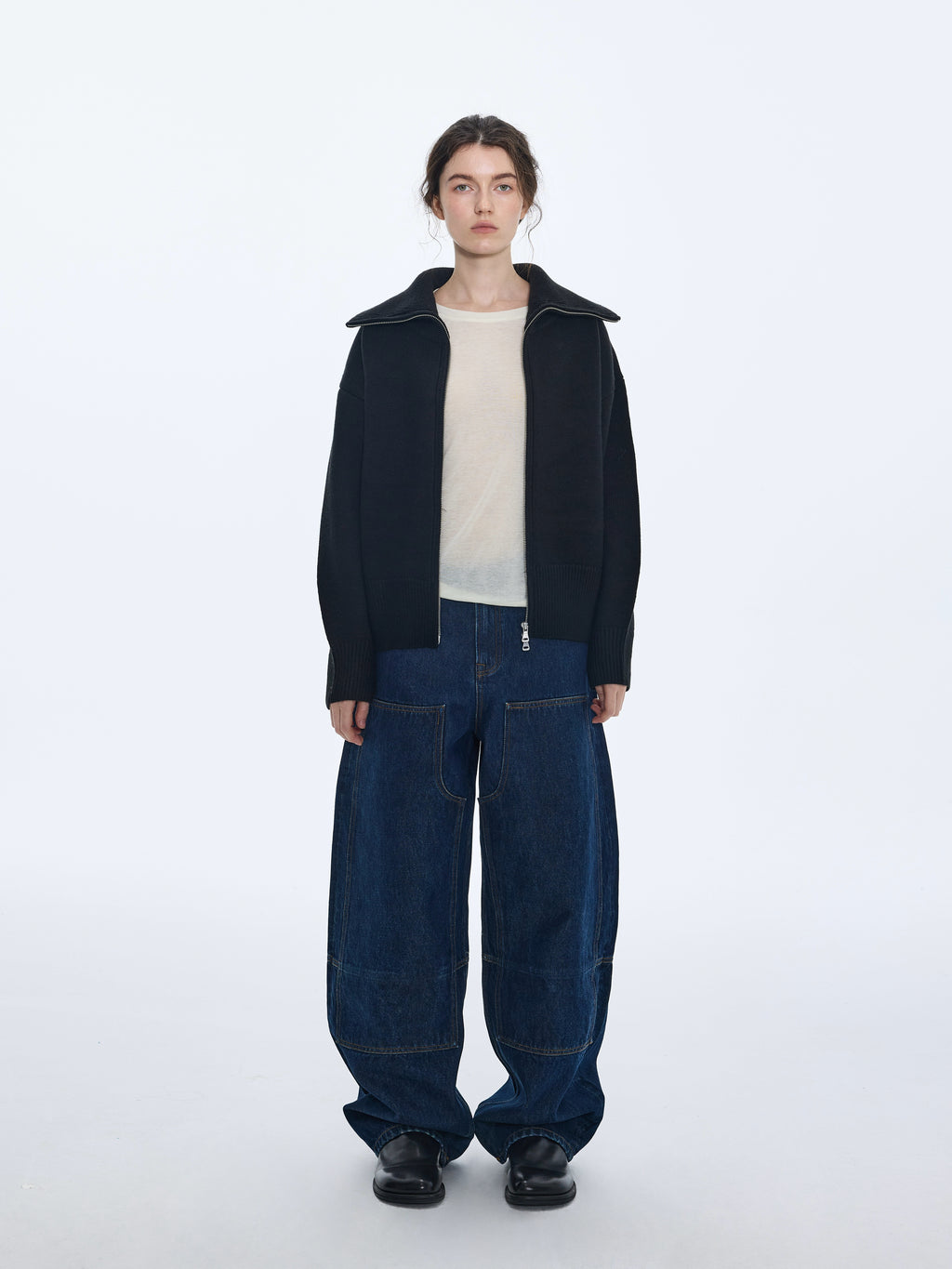 Utility‑Pocket Wide‑Leg Jeans