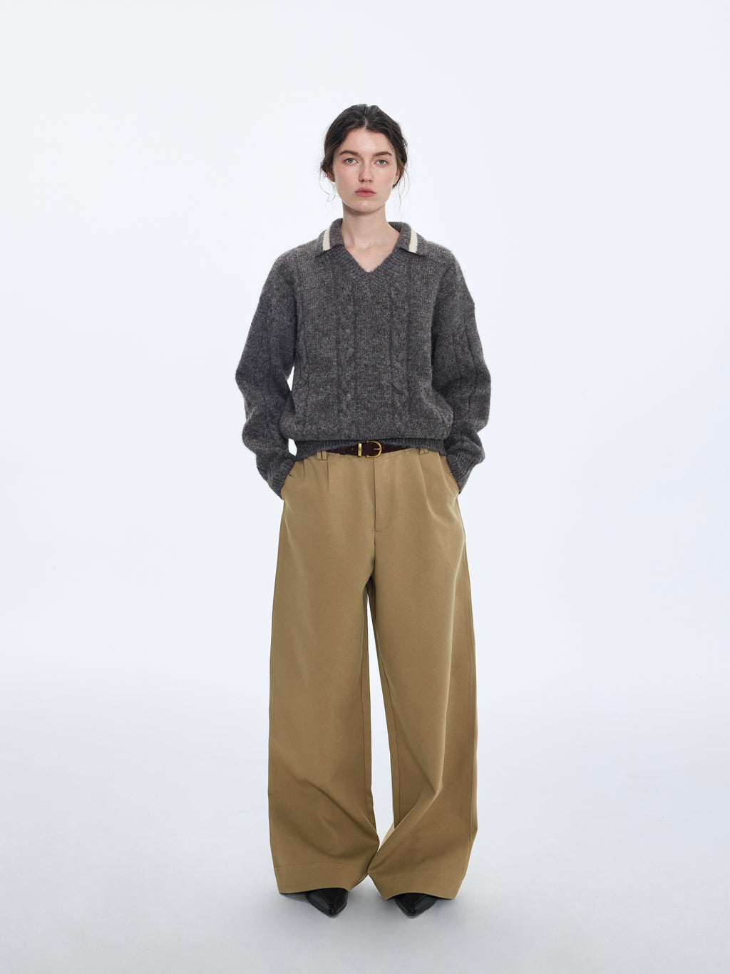 Polo de punto con cuello en V en mezcla de lana 