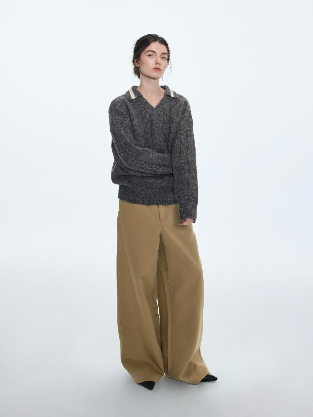 Polo de punto con cuello en V en mezcla de lana 