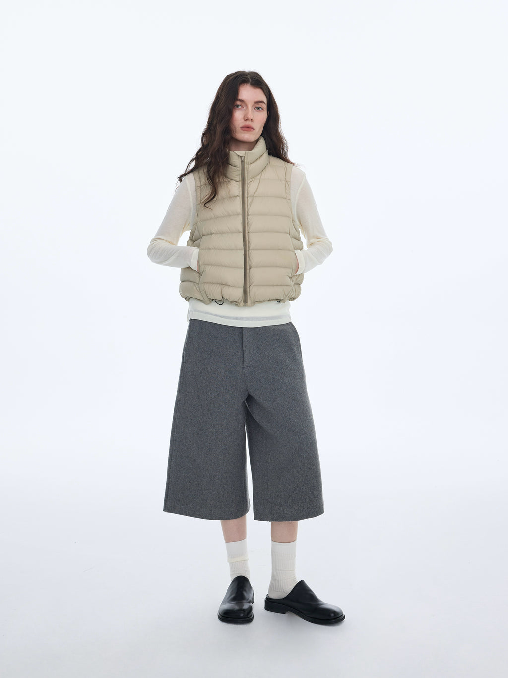 Textured Wool‑Blend Cropped Trousers