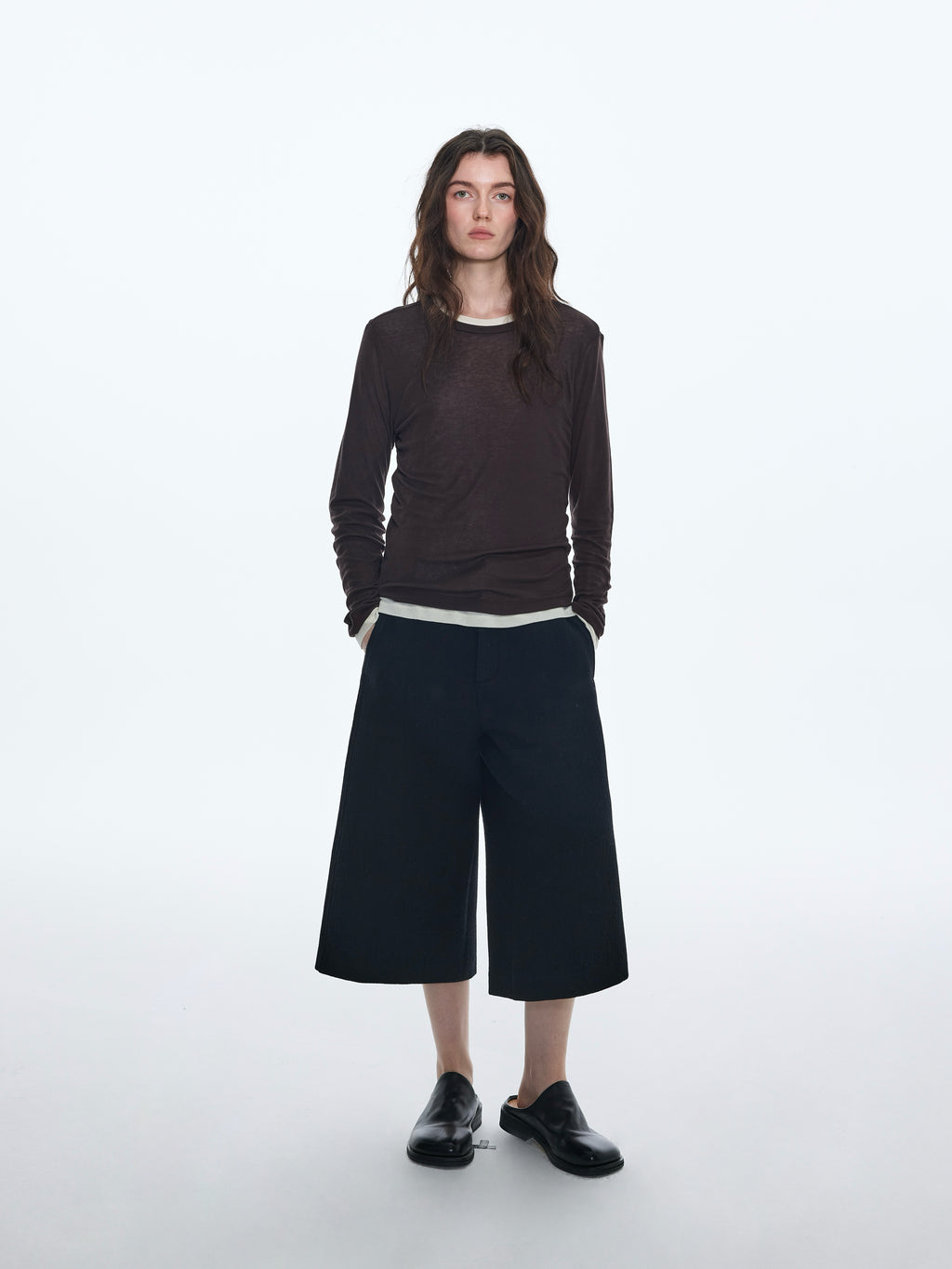 Textured Wool‑Blend Cropped Trousers