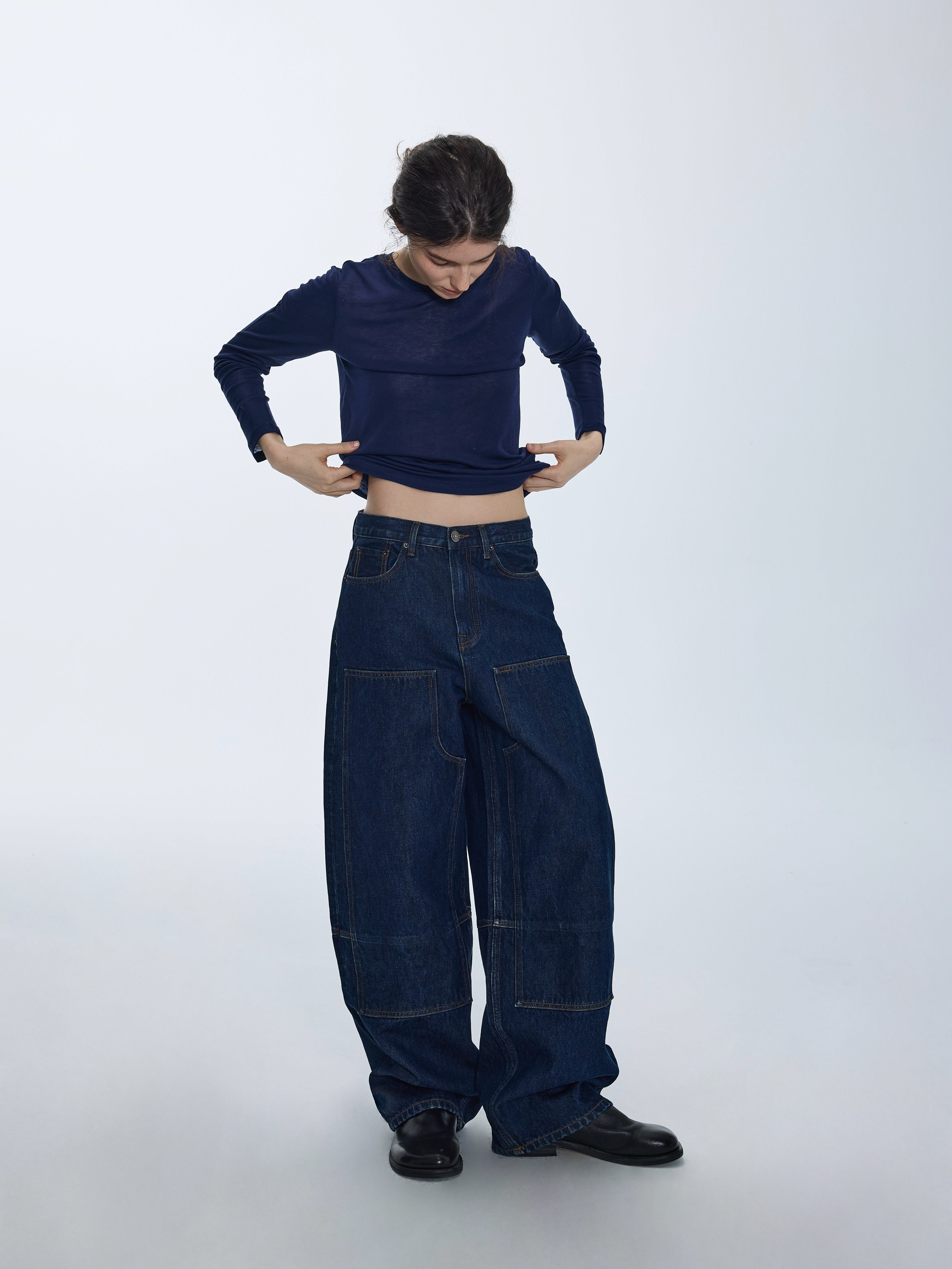 Vaqueros de pierna ancha con bolsillos utilitarios