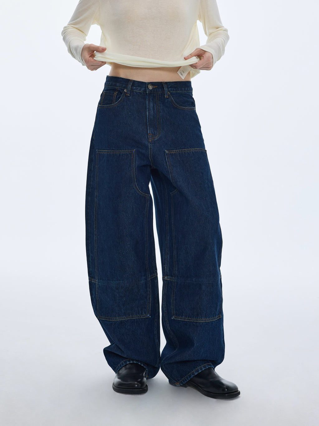 Utility‑Pocket Wide‑Leg Jeans