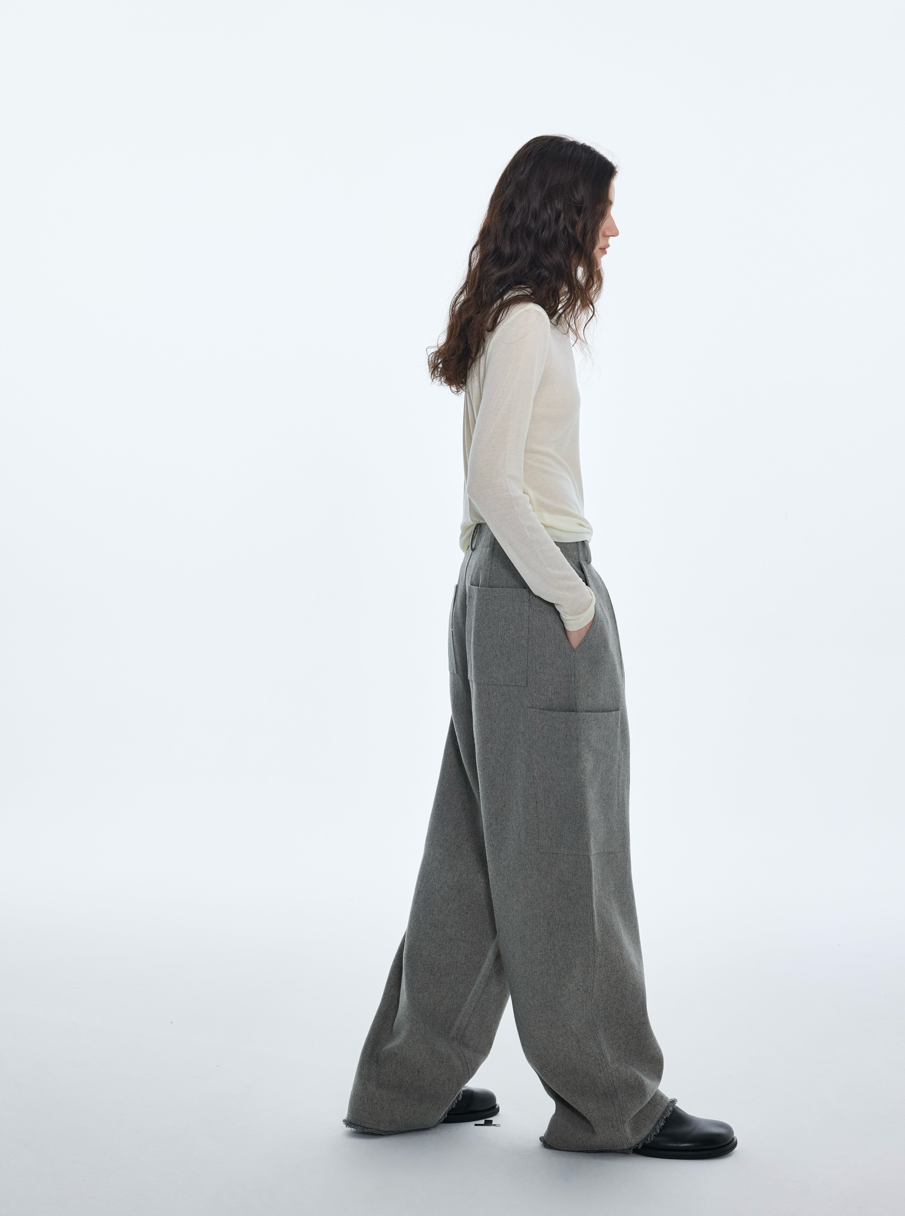 Pantalon à poches en laine mélangée 