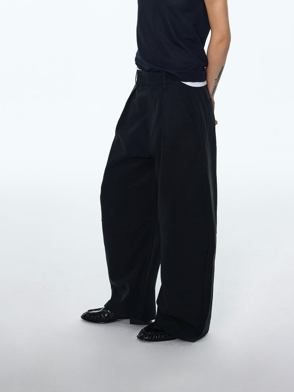 Cool-Touch Sculpted Blade Pant